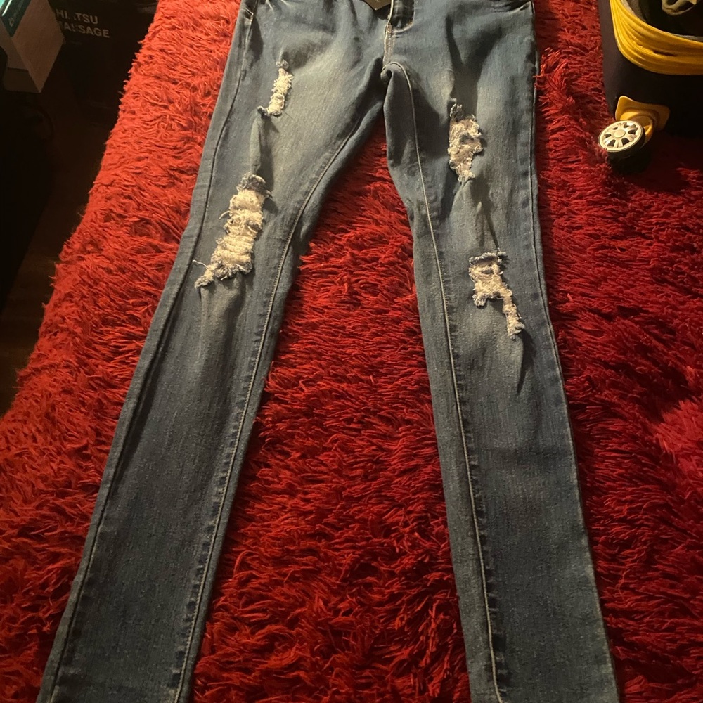 Stylish Ripped Blue Skinny Jeans